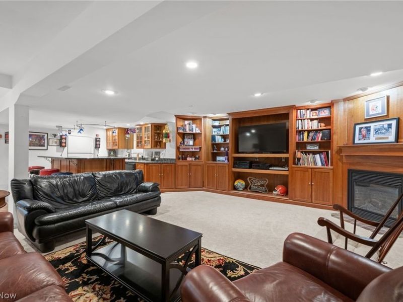 7464 Wetherburn Way , Hudson, OH 44236 Photo 33