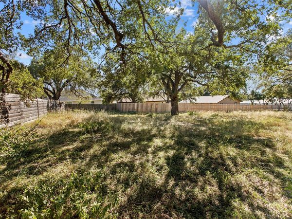 1310 Greenlawn PKWY , Blanco, TX 78606