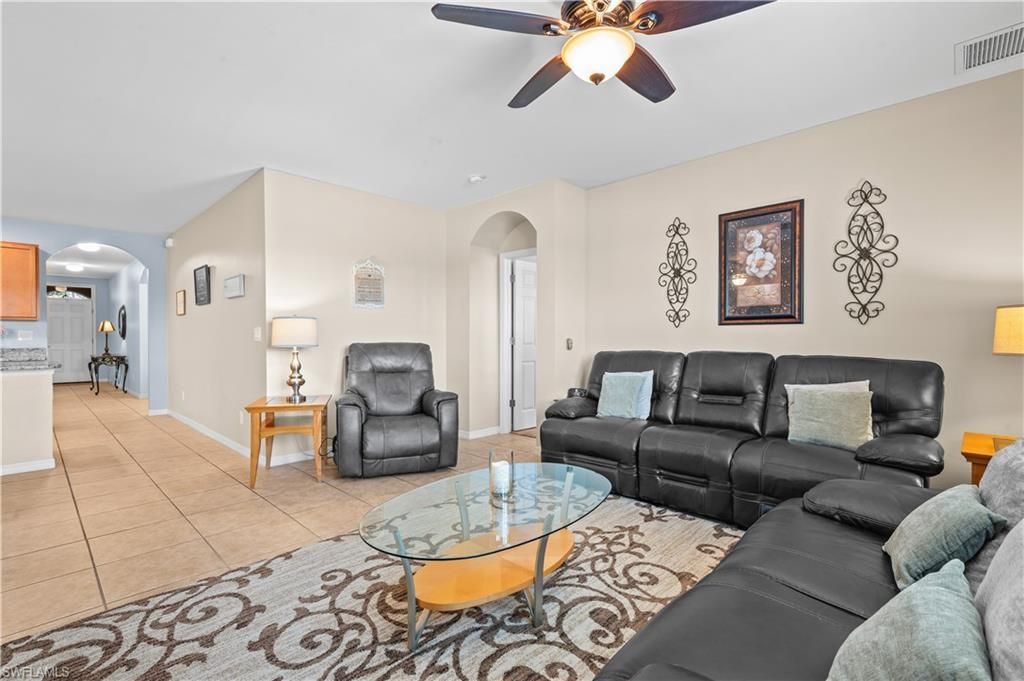 3118 Apple Blossom Dr, Alva, FL 33920 Photo