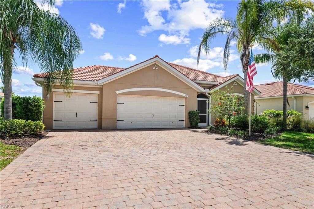3118 Apple Blossom Dr, Alva, FL 33920 Photo