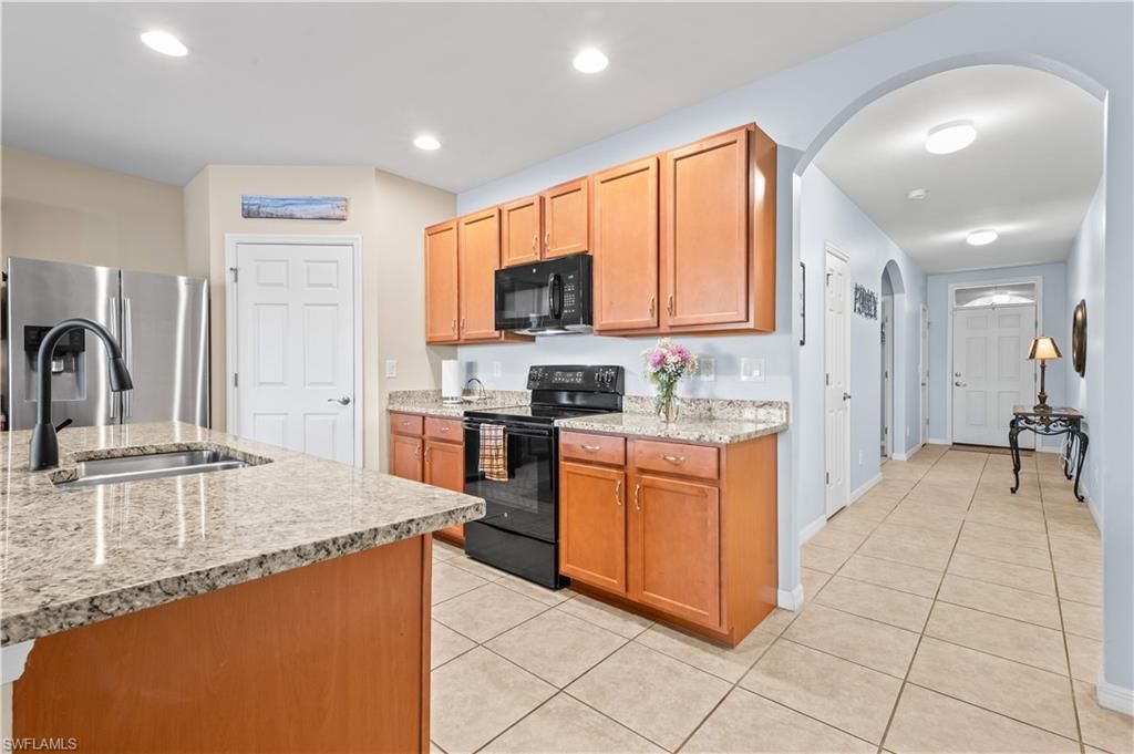 3118 Apple Blossom Dr, Alva, FL 33920 Photo