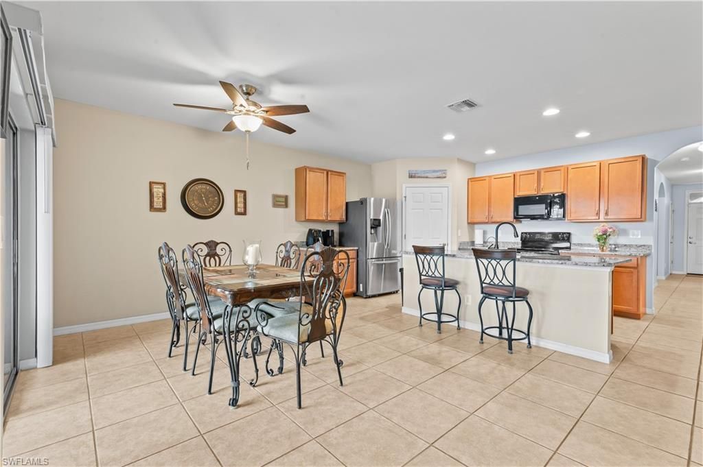 3118 Apple Blossom Dr, Alva, FL 33920 Photo