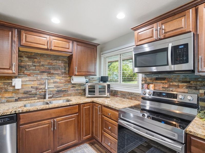 9226 Stephanie Street, Dayton, OH 45458 Photo 12