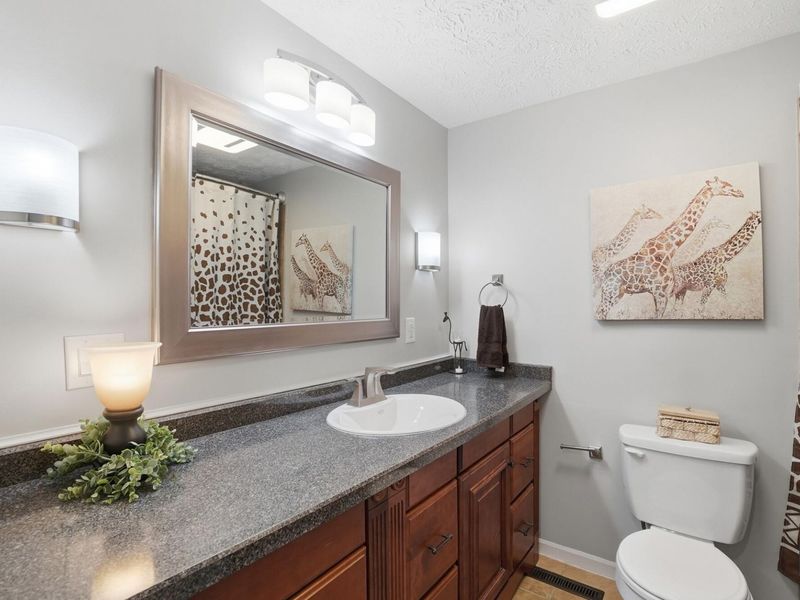 9226 Stephanie Street, Dayton, OH 45458 Photo 24