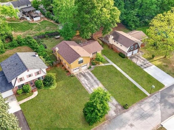 4605 Mercer Road , Stone Mountain, GA 30083