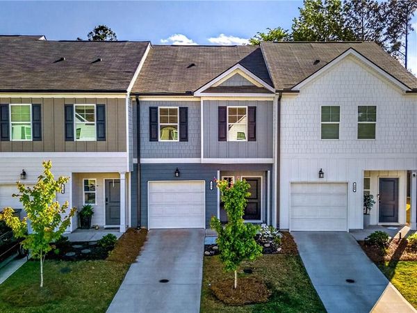 252 Regent Park , Hoschton, GA 30548