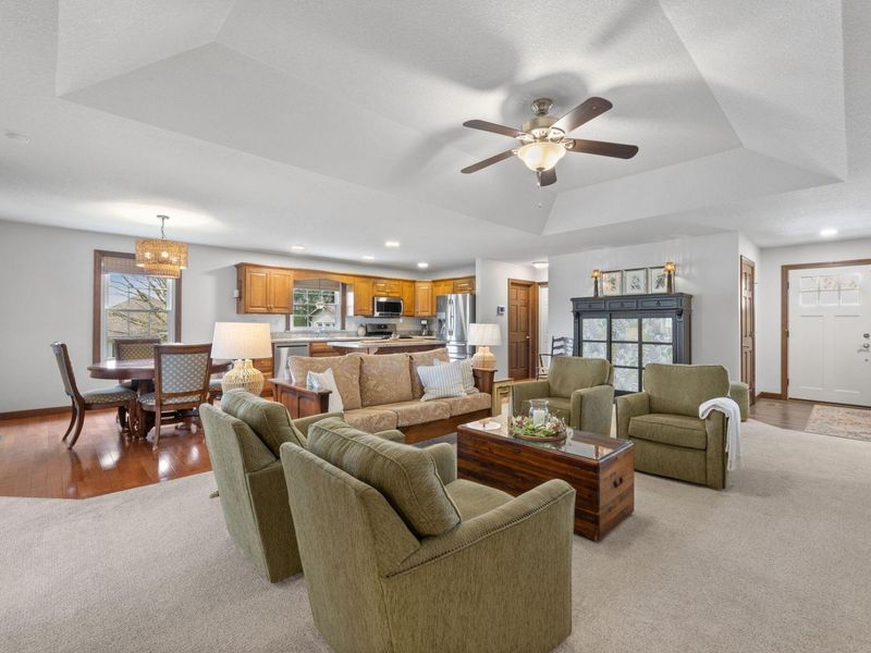 21146 Floralwood Drive , Howard, OH 43028 Photo 10