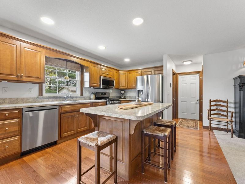 21146 Floralwood Drive , Howard, OH 43028 Photo 12