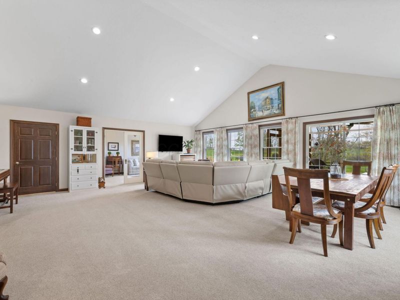 21146 Floralwood Drive , Howard, OH 43028 Photo 19