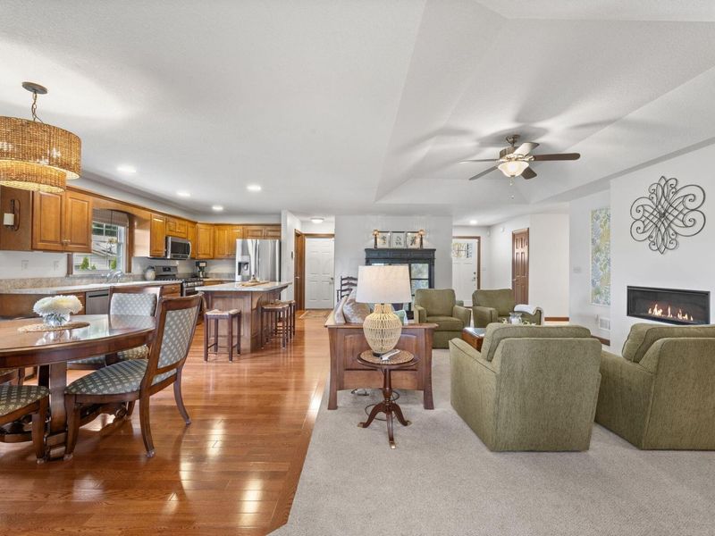 21146 Floralwood Drive , Howard, OH 43028 Photo 8