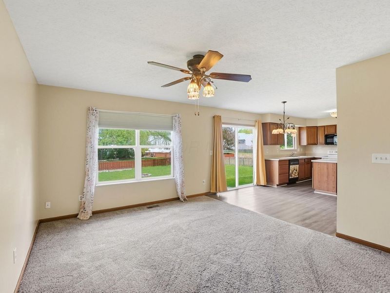 172 Barry Knoll Drive , Pataskala, OH 43062 Photo 16