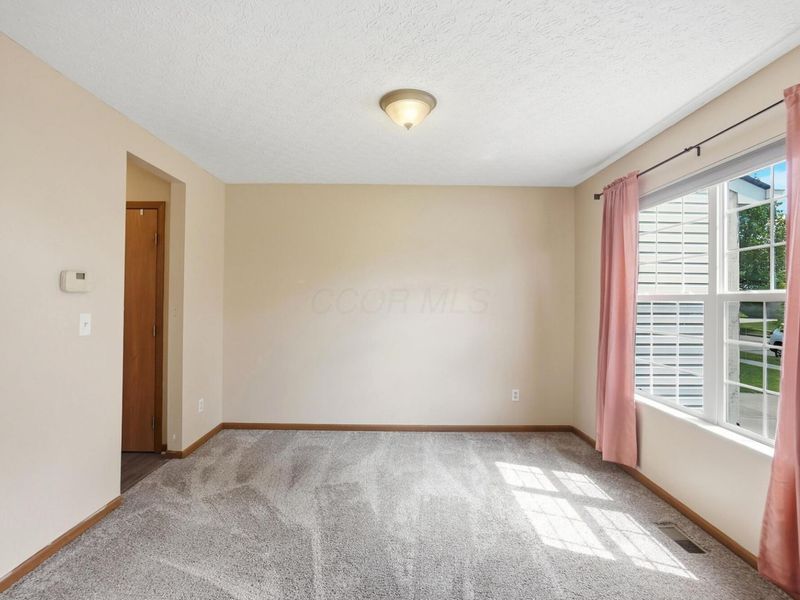 172 Barry Knoll Drive , Pataskala, OH 43062 Photo 9