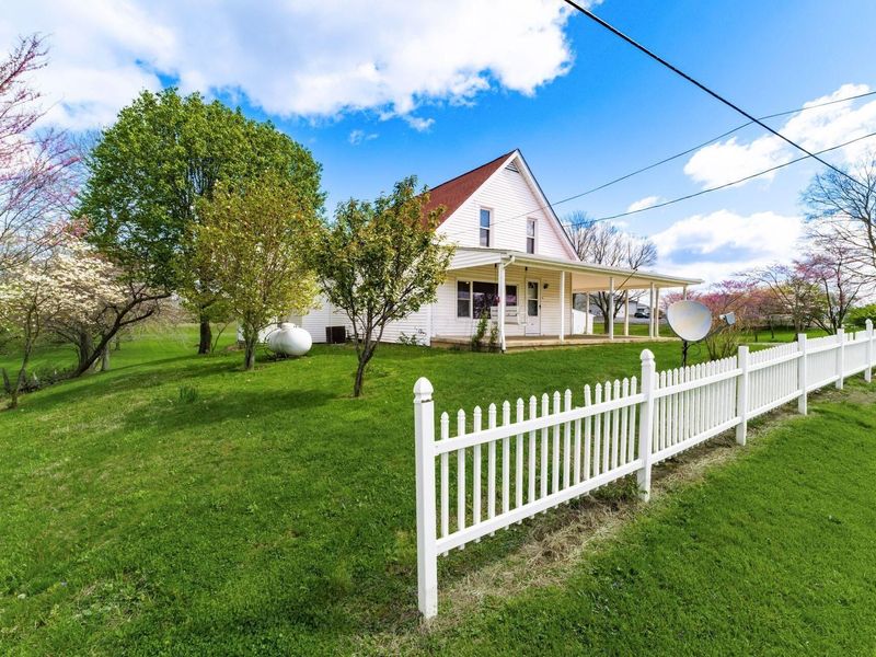 15427 Hartford Road , Sunbury, OH 43074 Photo 2