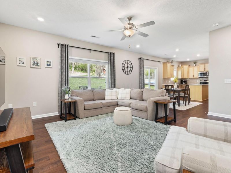 504 Danbury Drive , Lancaster, OH 43130 Photo 4