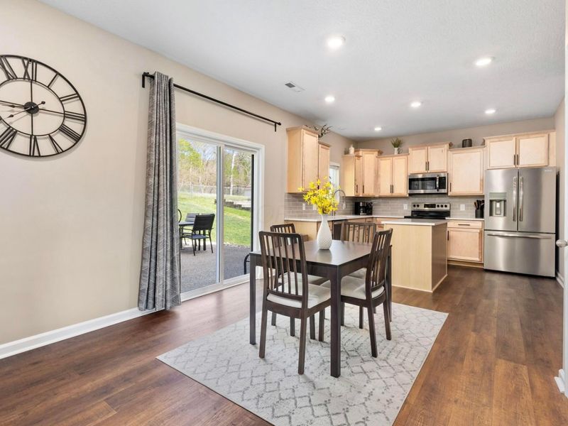 504 Danbury Drive , Lancaster, OH 43130 Photo 5