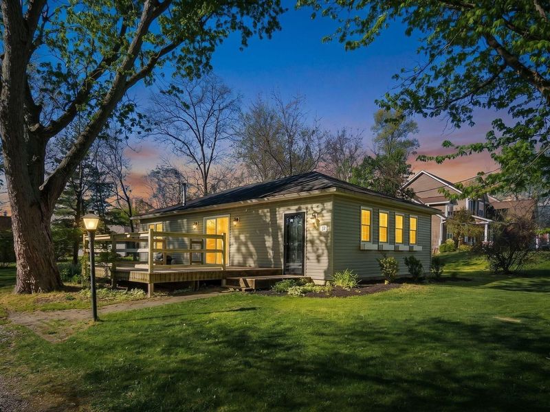 139 W Hiawatha Drive , Powell, OH 43065 Photo 2