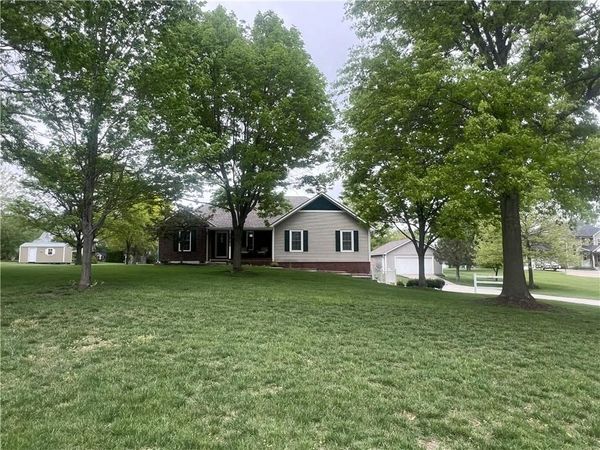 826 Ryan Road, Grain Valley, MO 64029