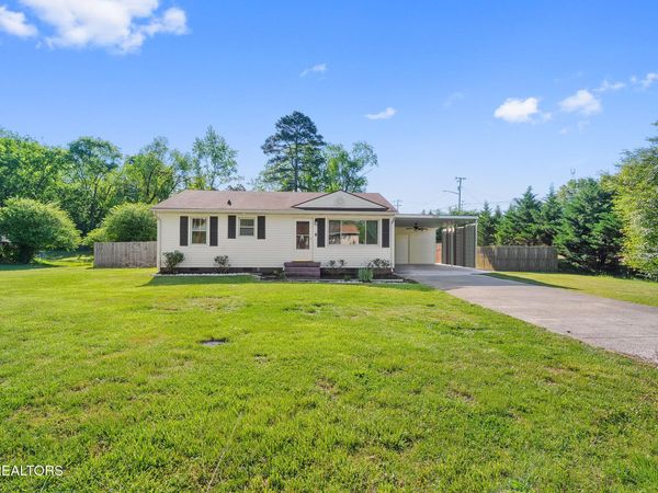 5204 Rowan Circle, Knoxville, TN 37912