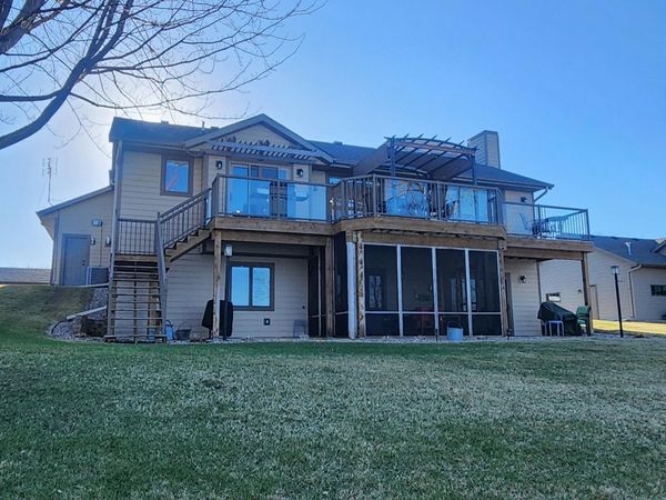 408 E Lake Geneva Road NE, Alexandria, MN 56308