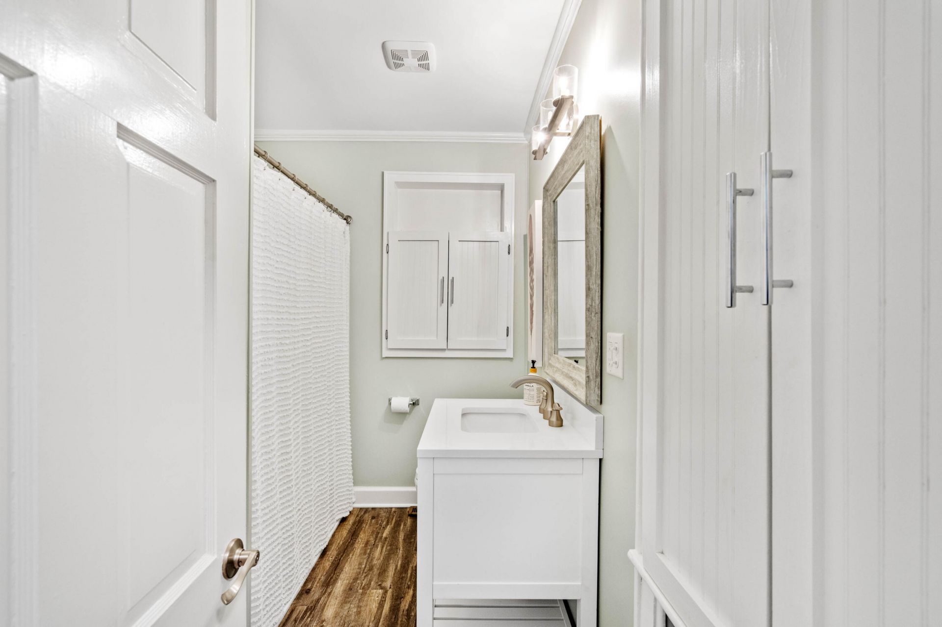 200 Warren Street Photo 23