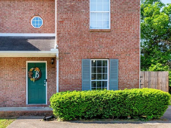 1414 Middleborough Ct , Murfreesboro, TN 37130