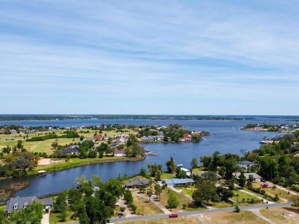 1803 E 9th Street , Lynn Haven, FL 32444