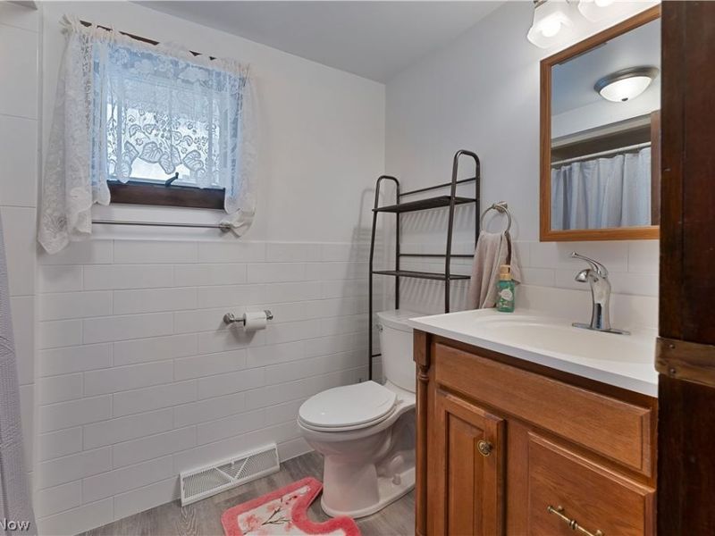 273 Maplewood Avenue , Struthers, OH 44471 Photo 10