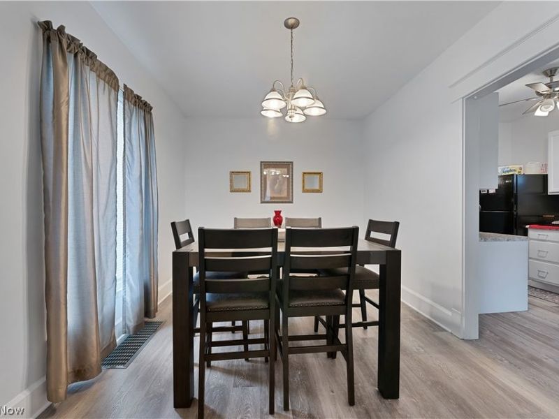 273 Maplewood Avenue , Struthers, OH 44471 Photo 5