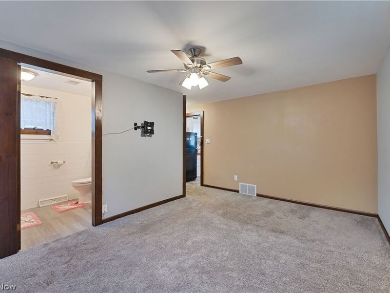 273 Maplewood Avenue , Struthers, OH 44471 Photo 9