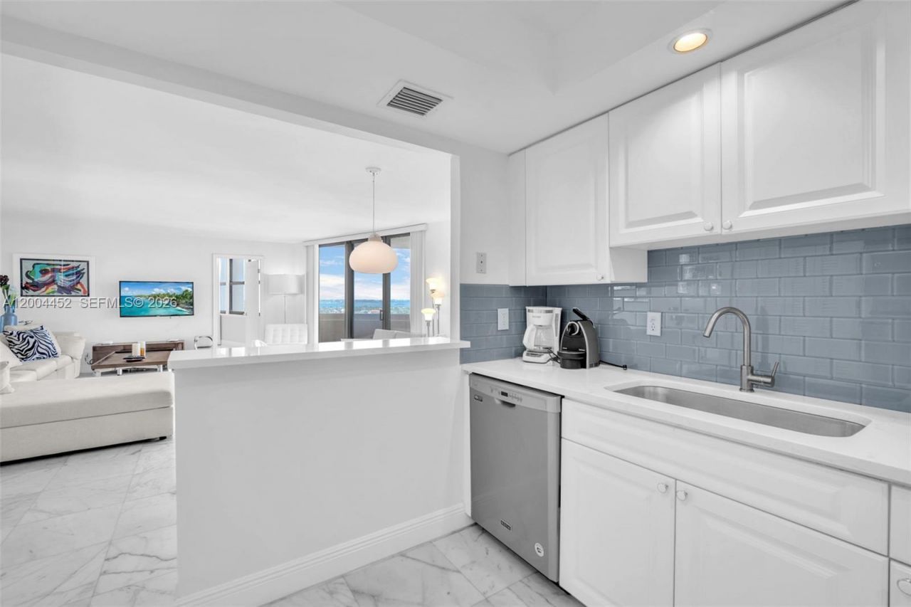 2800 N Ocean Dr , Unit B-15C, Singer Island, FL 33404 Photo