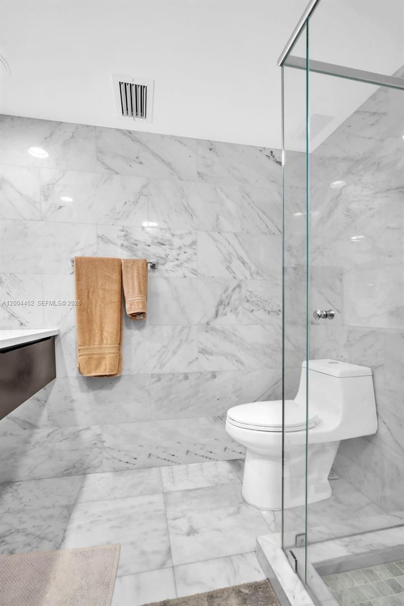 2800 N Ocean Dr , Unit B-15C, Singer Island, FL 33404 Photo