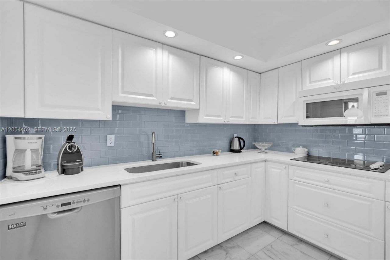 2800 N Ocean Dr , Unit B-15C, Singer Island, FL 33404 Photo