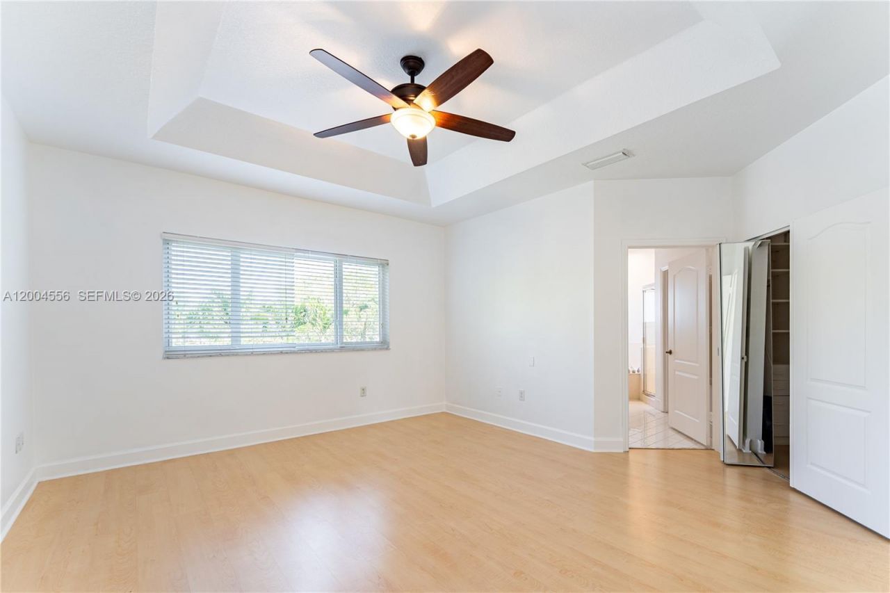 5869 NW 108th Pl, Doral, FL 33178 Photo