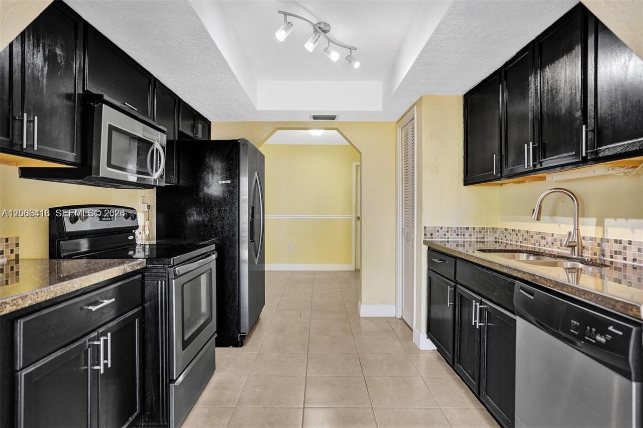 7131 NW 24th Pl, Unit 7131, Sunrise, FL 33313 Photo