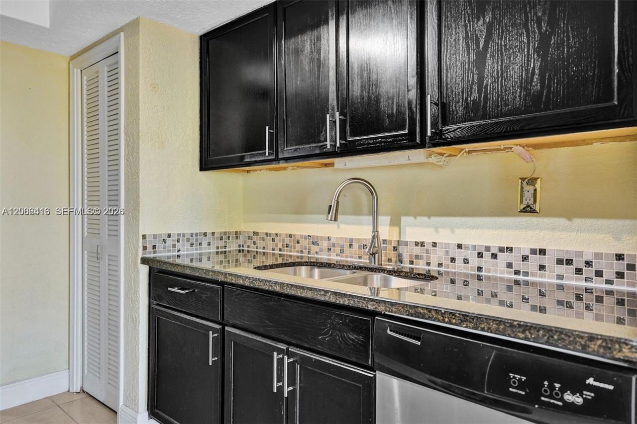 7131 NW 24th Pl, Unit 7131, Sunrise, FL 33313 Photo