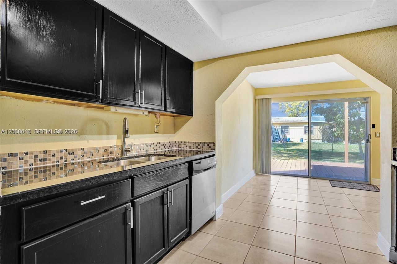 7131 NW 24th Pl, Unit 7131, Sunrise, FL 33313 Photo