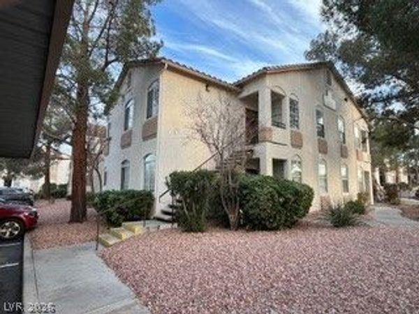 1830 N Buffalo Drive , Unit 2055, Las Vegas, NV 89128