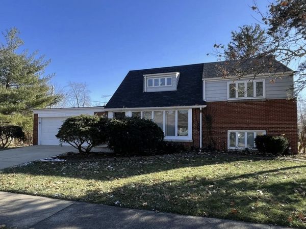 18453 Clyde Road , Homewood, IL 60430