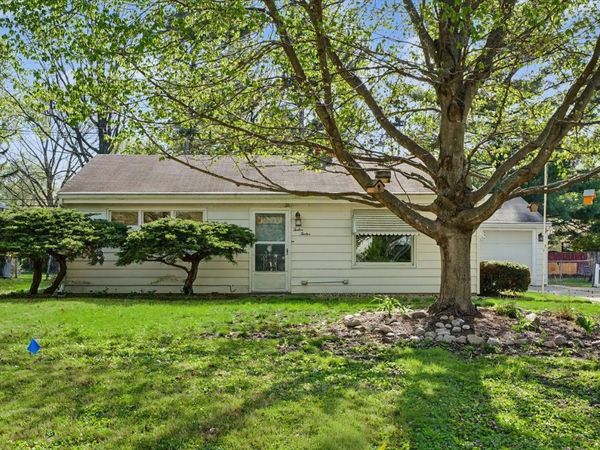 1212 Cambridge Drive , Champaign, IL 61821