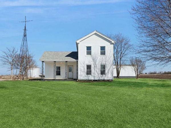 3292 E 24th Road , Marseilles, IL 61341