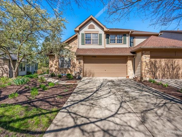 0N688 Chelsea Circle , Winfield, IL 60190