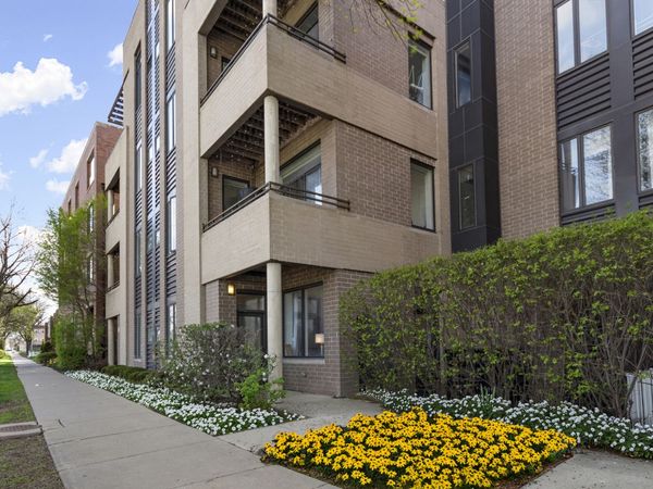 2409 W Catalpa Avenue , Unit 106, Chicago, IL 60625