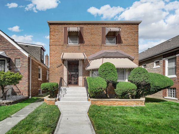 8338 S Yates Boulevard , Chicago, IL 60617