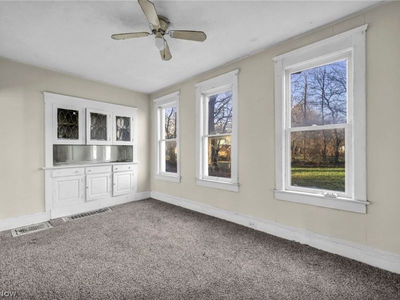 8110 Melrose Avenue , Cleveland, OH 44103 Photo 11