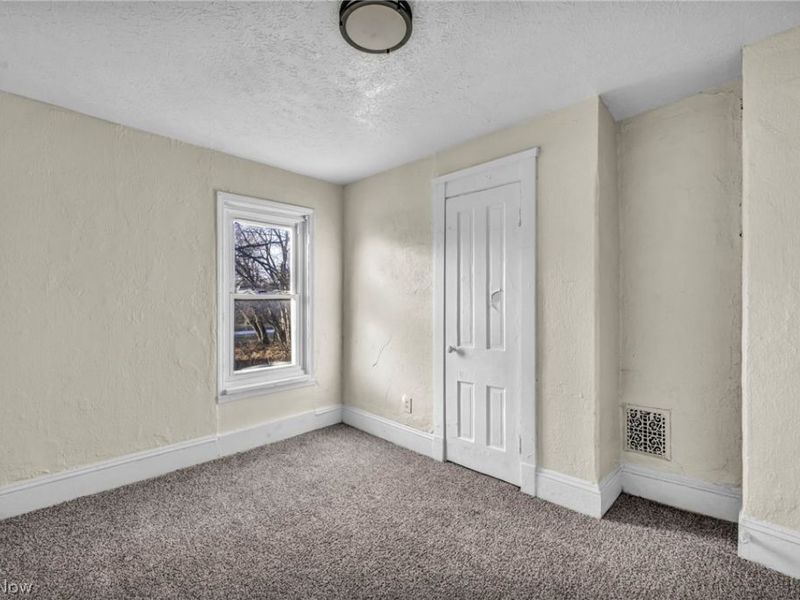 8110 Melrose Avenue , Cleveland, OH 44103 Photo 36