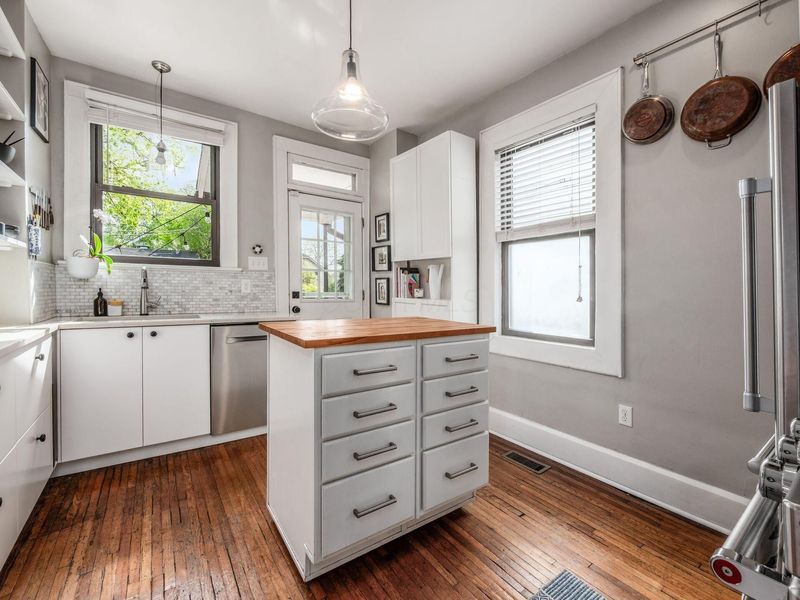 1456 Summit Street , Columbus, OH 43201 Photo 21