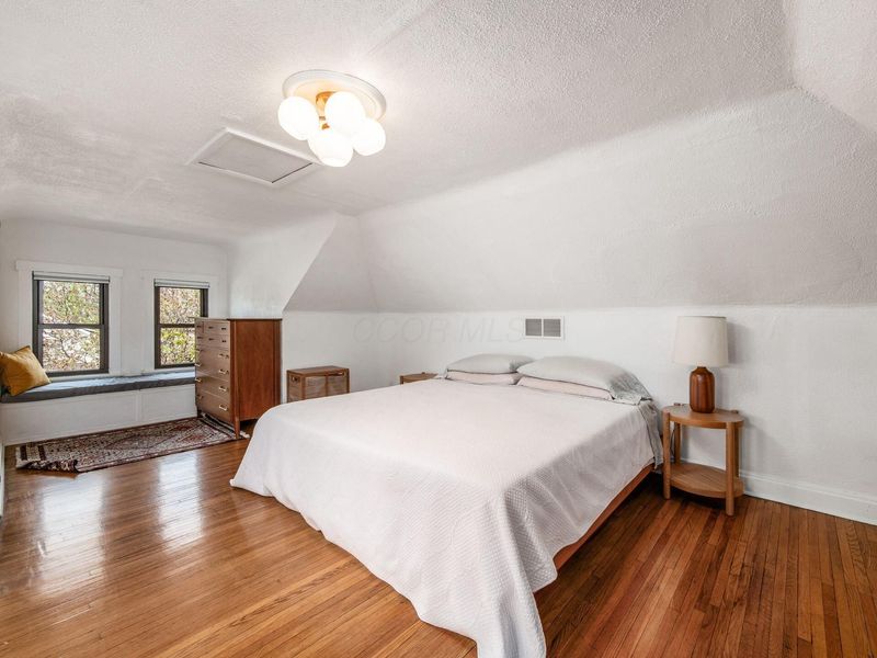 1456 Summit Street , Columbus, OH 43201 Photo 27