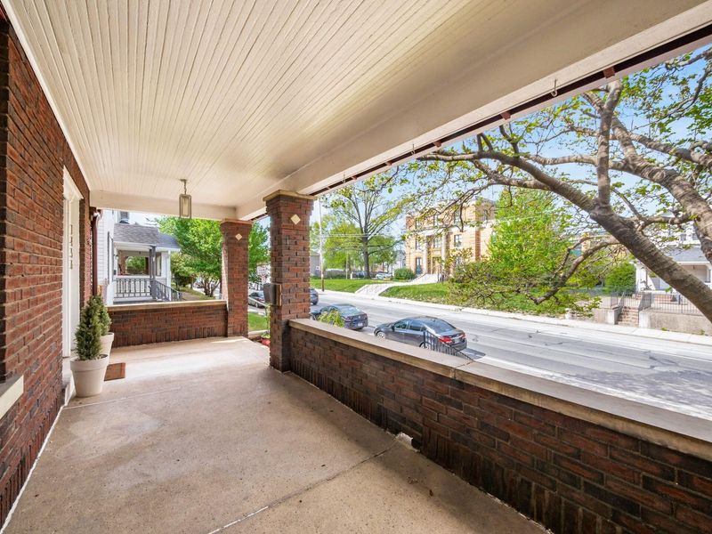 1456 Summit Street , Columbus, OH 43201 Photo 9