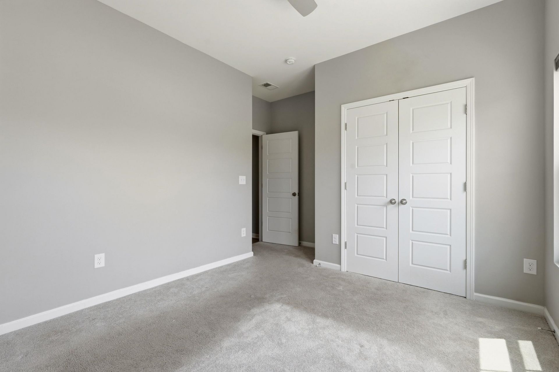 536 Appaloosa Way Photo 11