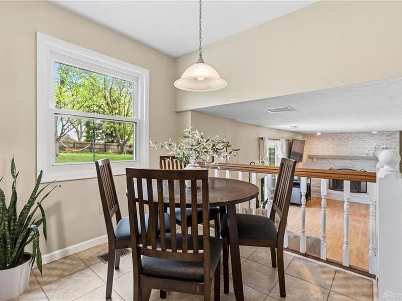 8750 Castlecreek, Centerville, OH 45458 Photo 16